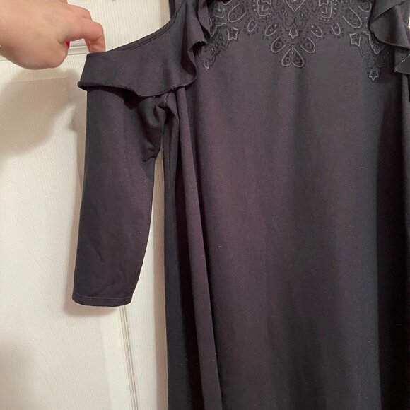 Isabel Maternity Women's Black Pattern Ruffle Detail Cold Shoulder Dress Size XS - Picture 5 of 7